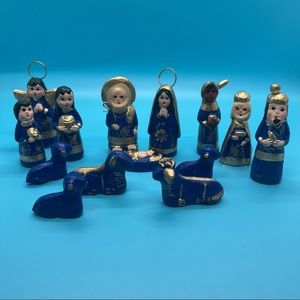Vintage Mexican Folk Nativity Scene (14 pieces) Blue and Gold